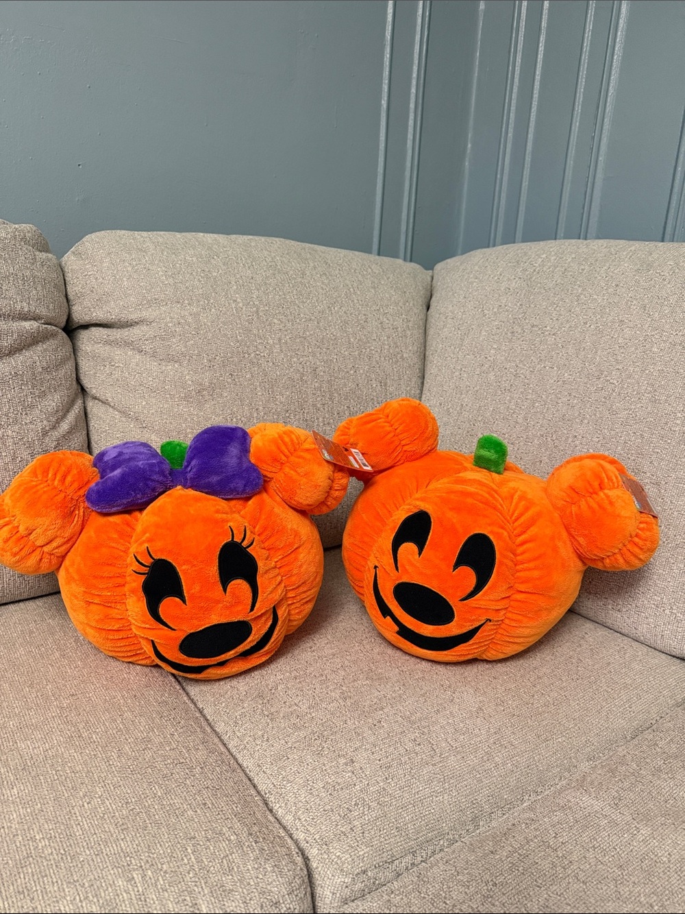 Disney’s Mickey & Minnie Mouse 12” Pumpkin Plush Pillows Halloween Set